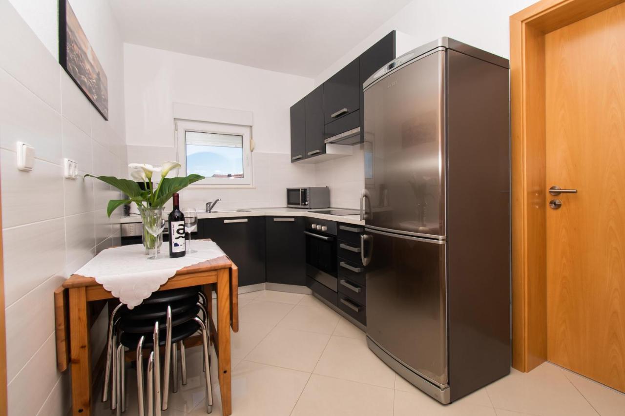 Apartments Kendes Vodice Exterior photo