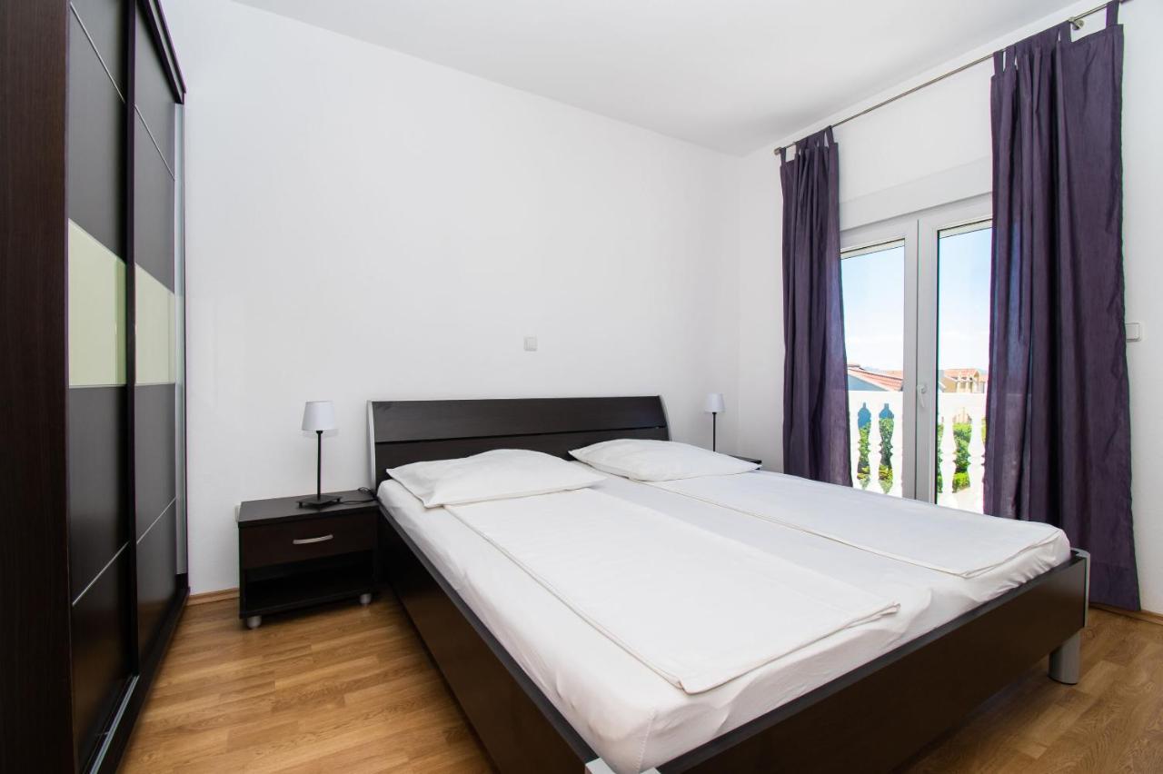 Apartments Kendes Vodice Exterior photo