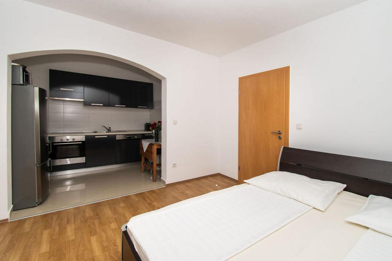 Apartments Kendes Vodice Exterior photo
