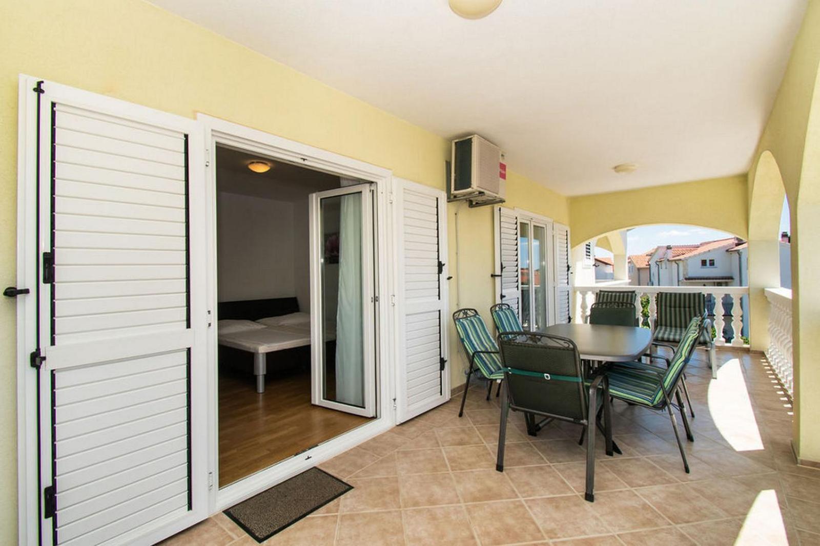 Apartments Kendes Vodice Exterior photo