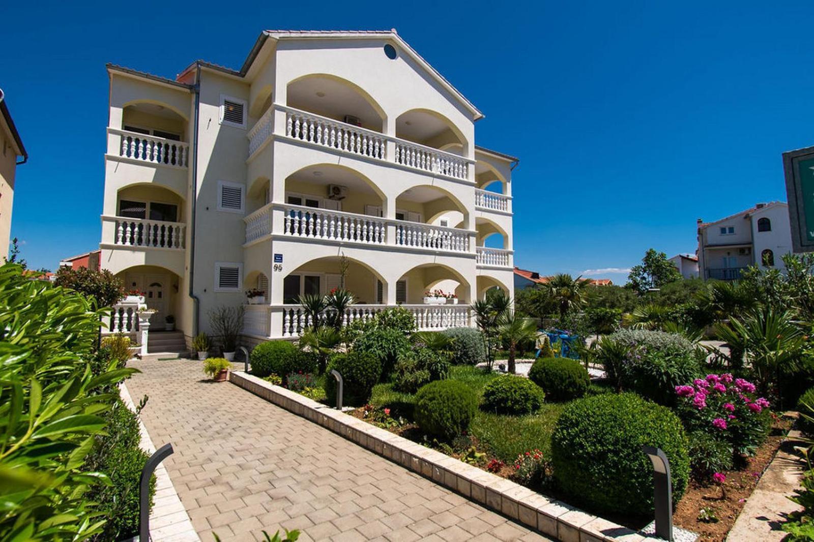 Apartments Kendes Vodice Exterior photo